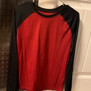 men’s SMALL long sleeve